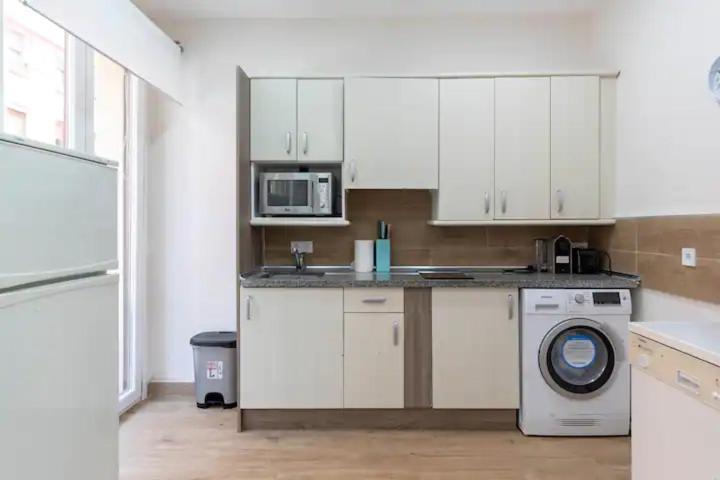 Acb - Z26 Apartamento Centrico Bilbao - Parking Gratis Eksteriør billede